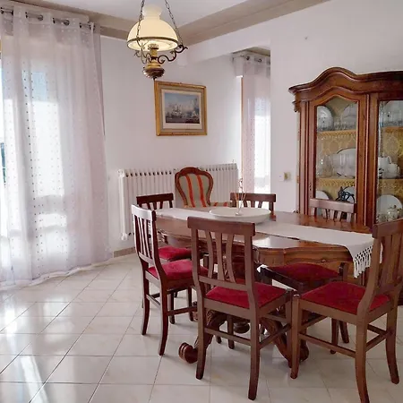 Apartment Toscana Grande In Con 2 Camere, Terrazze, Giardino E Posto Auto Privato Tutti Spazi Uso Esclusivo Cecina (Livorno)