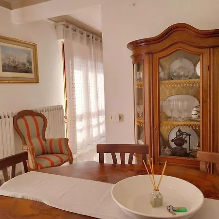Toscana Grande In Con 2 Camere, Terrazze, Giardino, Barbecue E Posto Auto Privato Tutti Spazi Uso Esclusivo Apartman *