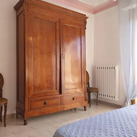 Toscana Grande In Con 2 Camere, Terrazze, Giardino E Posto Auto Privato Tutti Spazi Uso Esclusivo Apartment