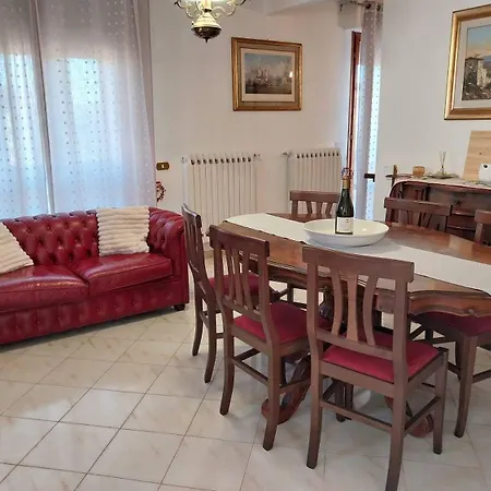 Apartment Toscana Grande In Con 2 Camere, Terrazze, Giardino E Posto Auto Privato Tutti Spazi Uso Esclusivo